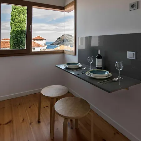 Vivienda El Cipres. Terraza Con Espectaculares Vistas Al Mar. *